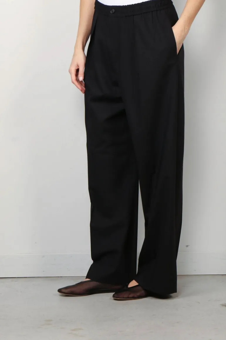 6397 Broek Pleated Long Pull-On Pant - Black