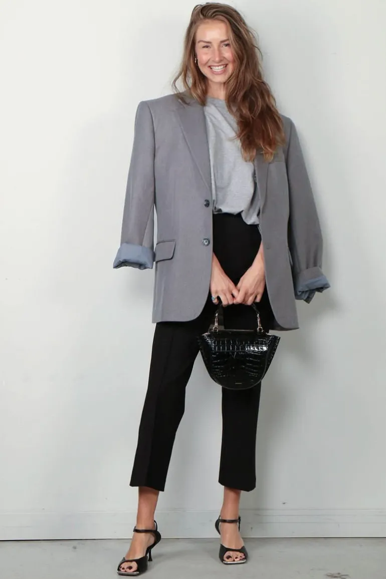 BYLOTTE Studios T-shirt - Hailey Tee - Grey Melange