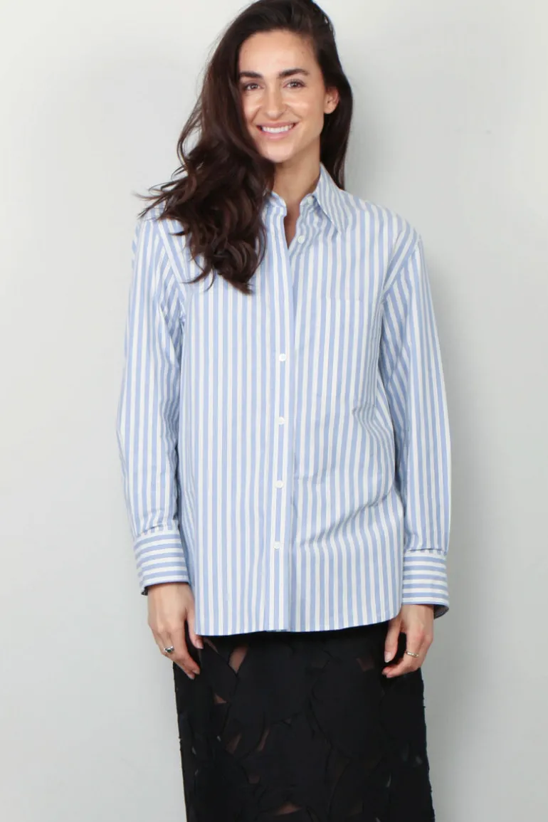 Closed Blouse - Oversize Shirt - Cornflower Blue