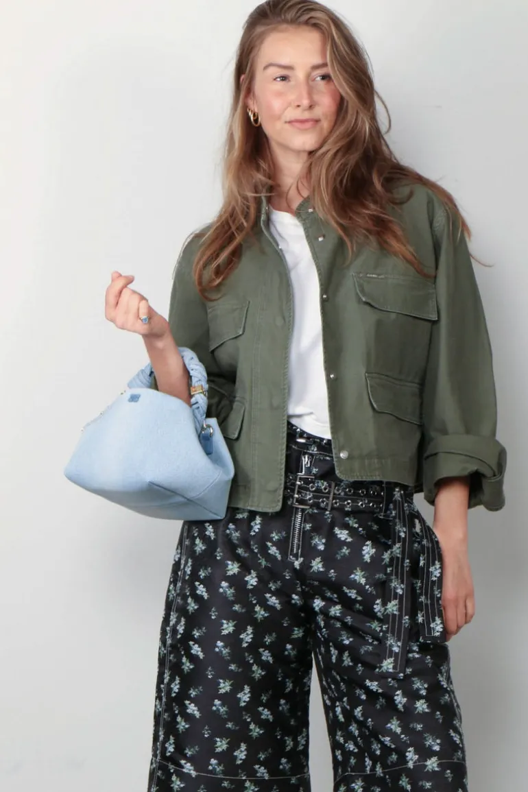 Closed Jacket - Cropped field - Matcha Green