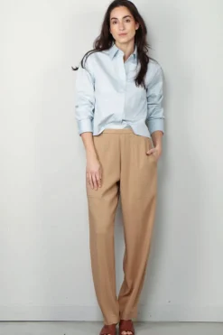 Closed Blouse - Cropped Classic Shirt - Light Sky Blue