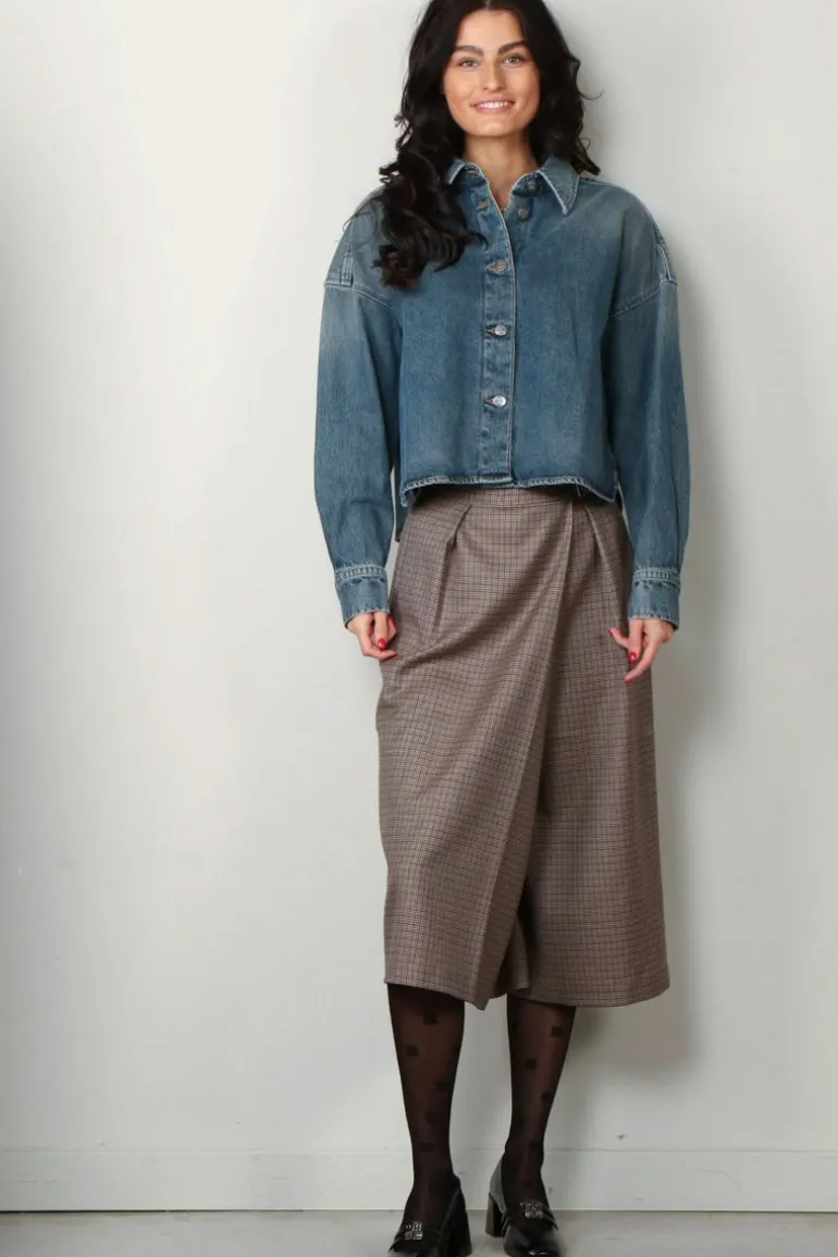 Closed Blouse - C94366 - 18R-3W - Mid blue