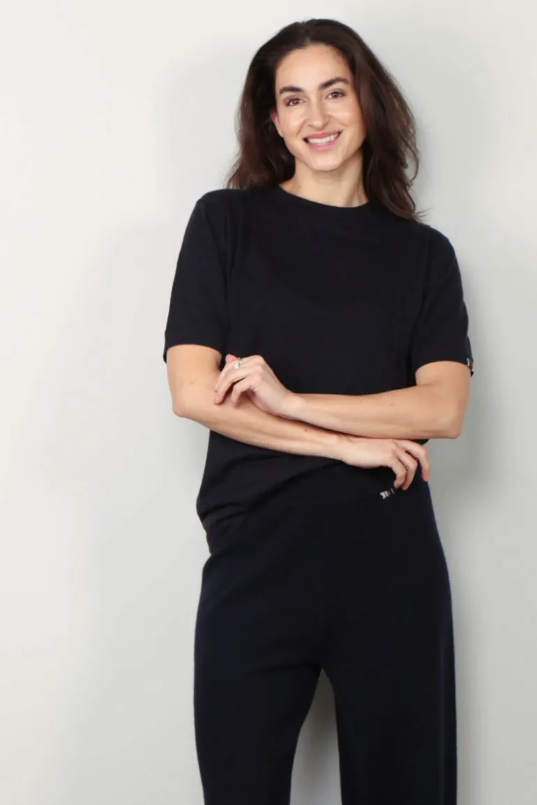 Extreme Cashmere Top - 394 James - Navy