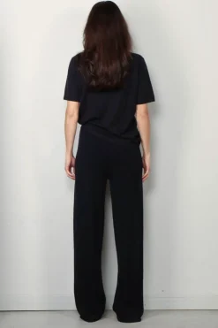 Extreme Cashmere Top - 394 James - Navy