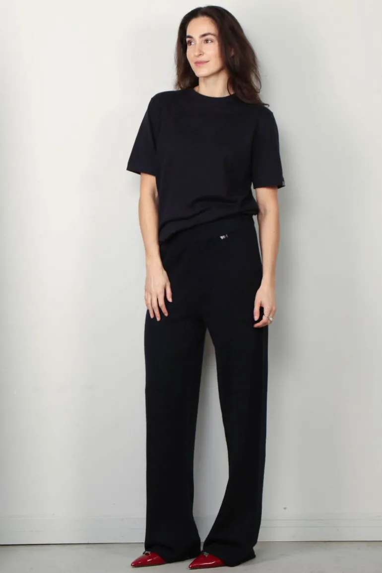 Extreme Cashmere Top - 394 James - Navy