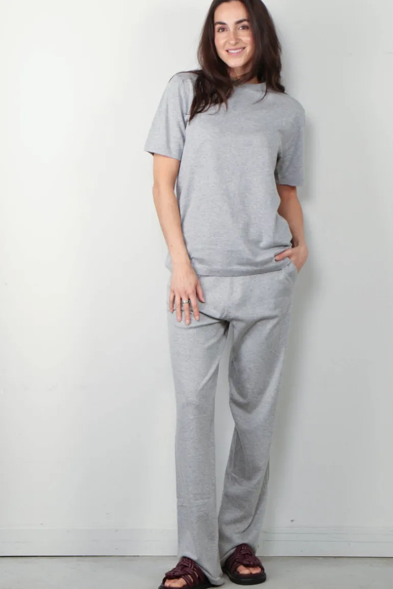 Extreme Cashmere Top - 394 James - Grey
