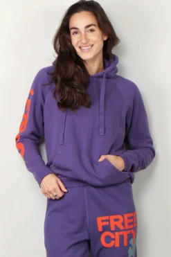 FREE CITY Hoodie - Circa '99 Neighborhood Letsgo polyblend fluff - Purlple floor