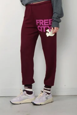 FREE CITY Jogging - Superfluff Lux OG - Deeplove Cream