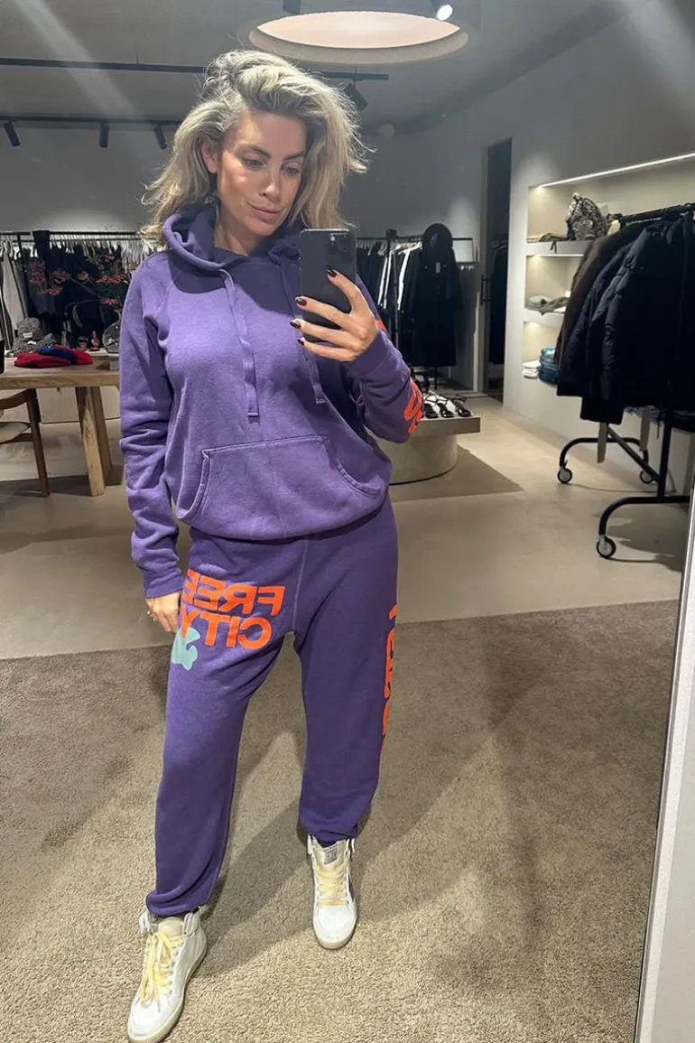 FREE CITY Jogging - Circa '99 OG Letsgo oldschool polyblend fluff - Purlple floor