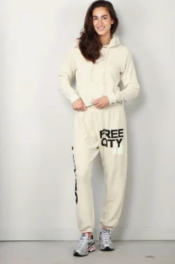 FREE CITY Hoodie - Superyumm shrinken big hoodie - Bones