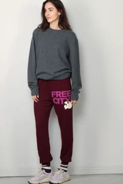 FREE CITY Jogging - Superfluff Lux OG - Deeplove Cream