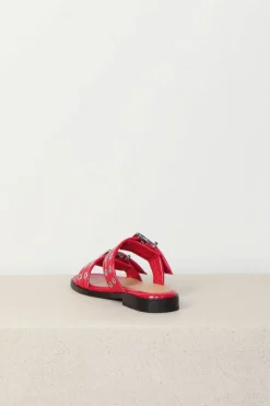 Ganni Sandalen - Feminine Buckle Two Strap Sandal Naplack - Racing Red