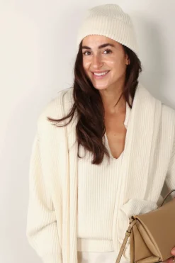 Joseph Muts - Hat-New Cardigan Stitch - Ivory