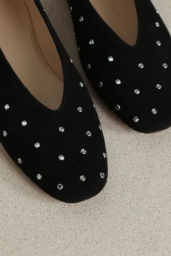 Le Monde Béryl Ballerina's - Regency Slipper Crystal Studded Suede - Black