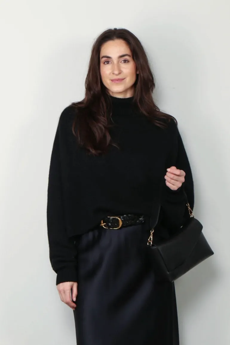 Lisa Yang Trui - Cathie - Black