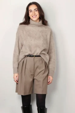 Lisa Yang Trui - Teresa  -  Mole Brushed
