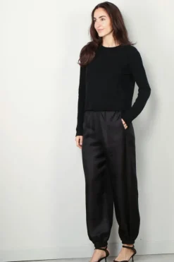 Lisa Yang Trui - Ida - Black