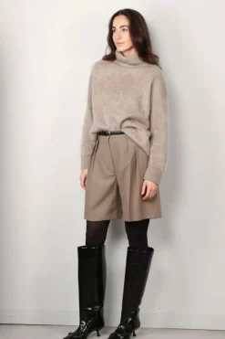 Lisa Yang Trui - Teresa  -  Mole Brushed