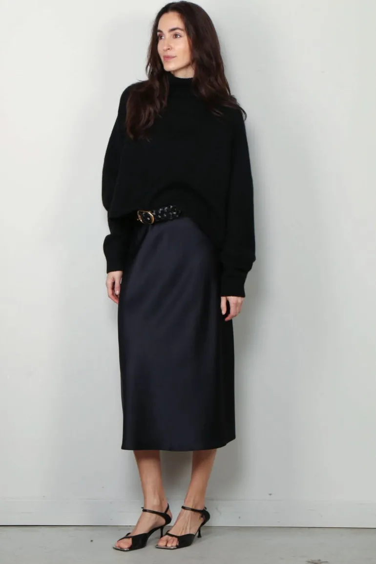 Lisa Yang Trui - Cathie - Black