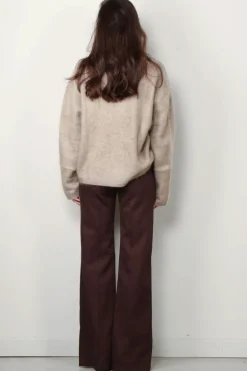 Lisa Yang Trui - Margareta - Mole Brushed