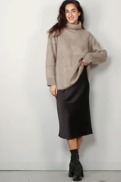 Lisa Yang Trui - Teresa  -  Mole Brushed