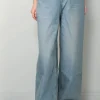 Lois Broek - Akira - Vintage Dirty