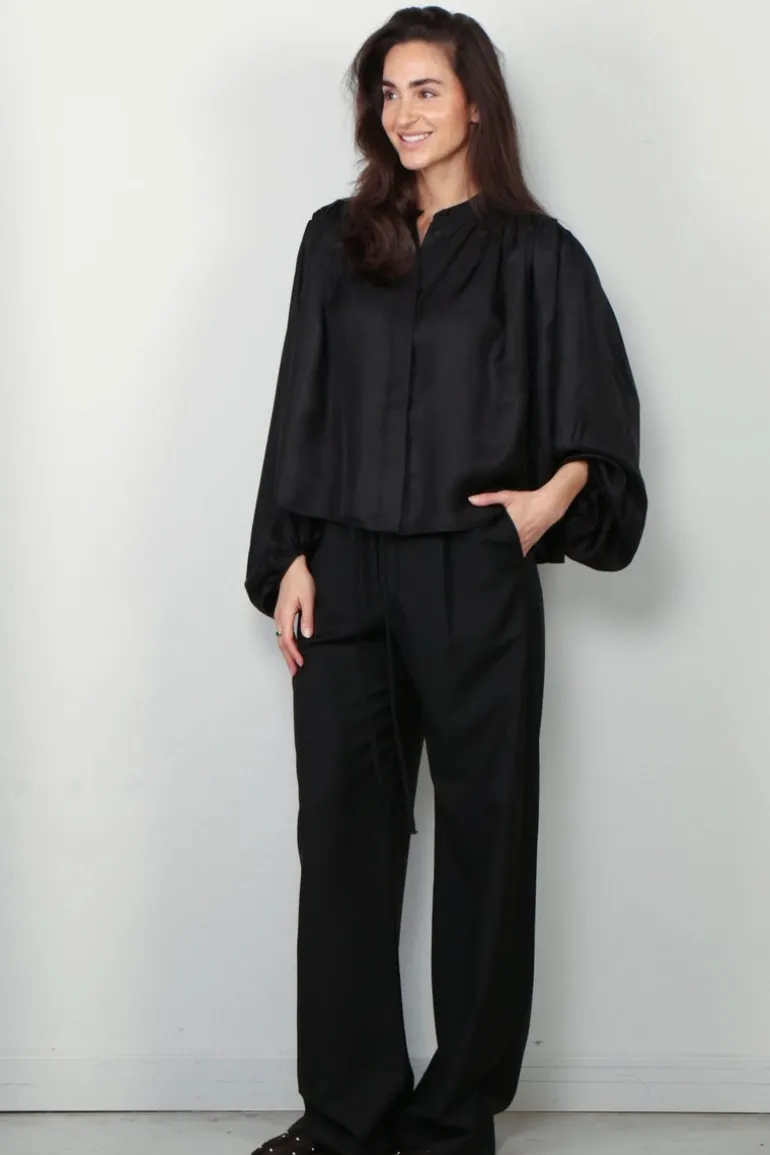 RÓHE Blouse - Silk Pleated Top - Black