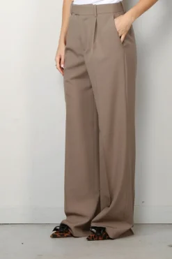 RÓHE Broek - Relaxed single pleated trousers - Khaki