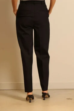 RÓHE broek - Carrot fit single pleat - noir