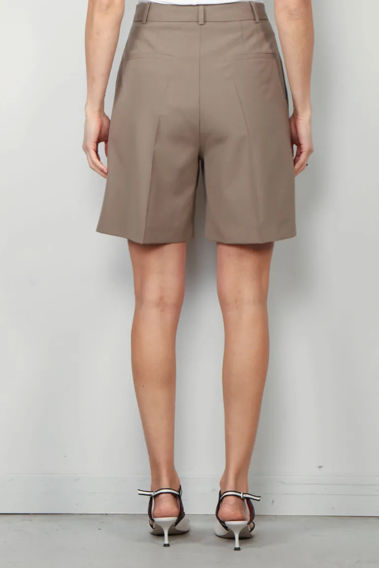 RÓHE Short - Tailored Wide Leg Shorts - Khaki