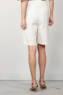 RÓHE short - Tailored wide leg shorts - cream