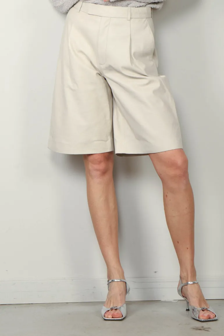 Rohe Shorts - Leather Loose Fit - Chalk