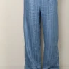 Sea Me Happy Broek - Nori Pants Shiny Linen - Light Blue Stripes