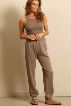 Éterne top - HIGH NECK FITTED TANK - clay