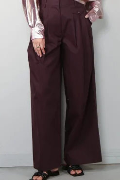 Tibi Broek - Bio Twill Triple Pleat Pant - Plum