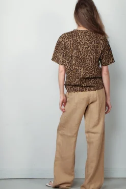 6397 T-shirt - Seamed Perfect Tee - Leopard