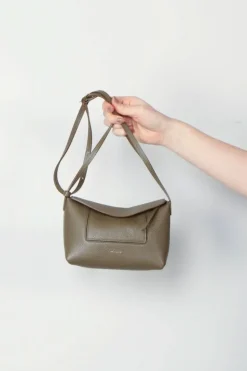 Wandler Tas - Penelope Slouch Mini - Olive crust