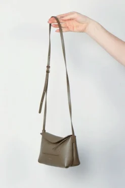 Wandler Tas - Penelope Slouch Mini - Olive crust