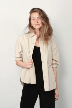 Xirena Blouse - Monroe - Sandbar